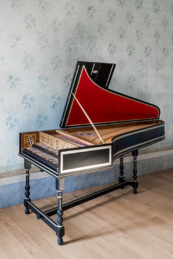 Colzani: Harpsichord, 2021 (photo by Andrea Bastoni)