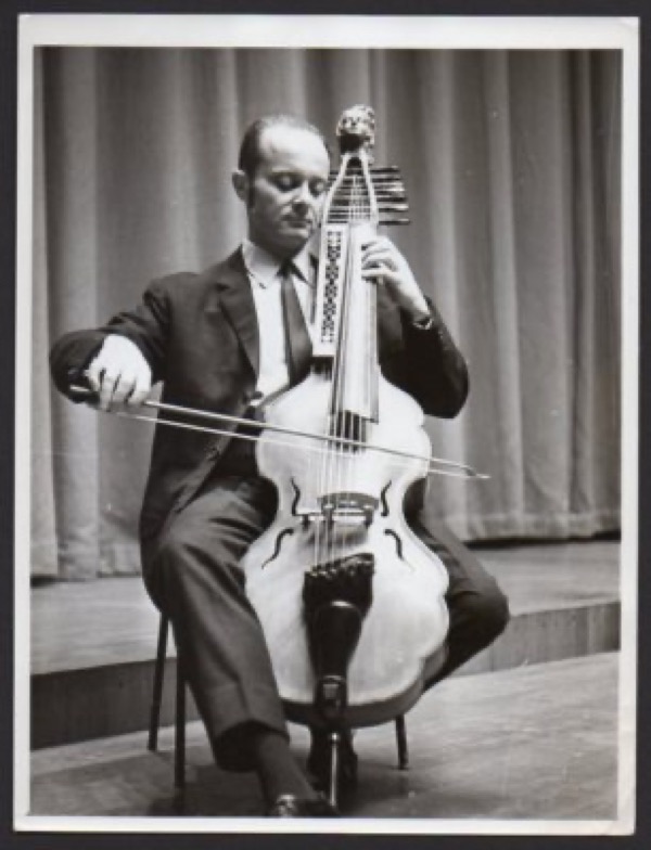 Janos Leibner playing a baryton