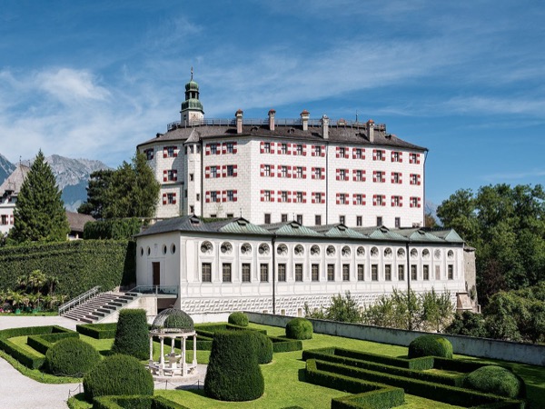 (Credit: https://www.schlossambras-innsbruck.at)