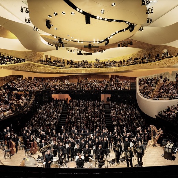 Orchestre de Paris (photo by Marco Borggreve)