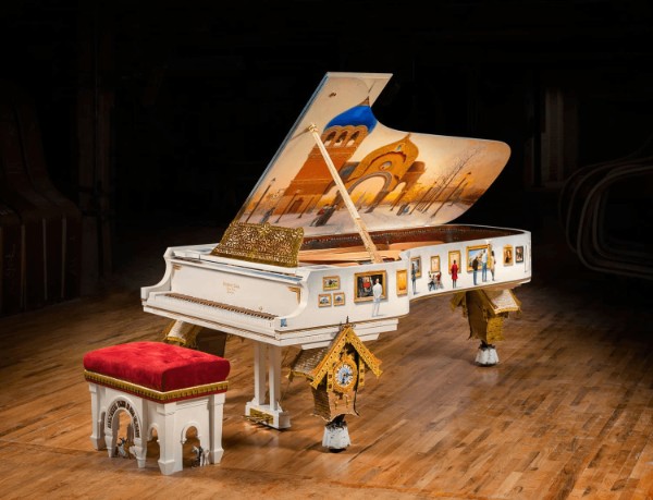 Steinway & Sons Pictures at Exhibition Piano