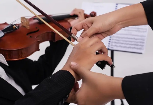 Learning Violin As An Adult: 10 Tips to Get You Started